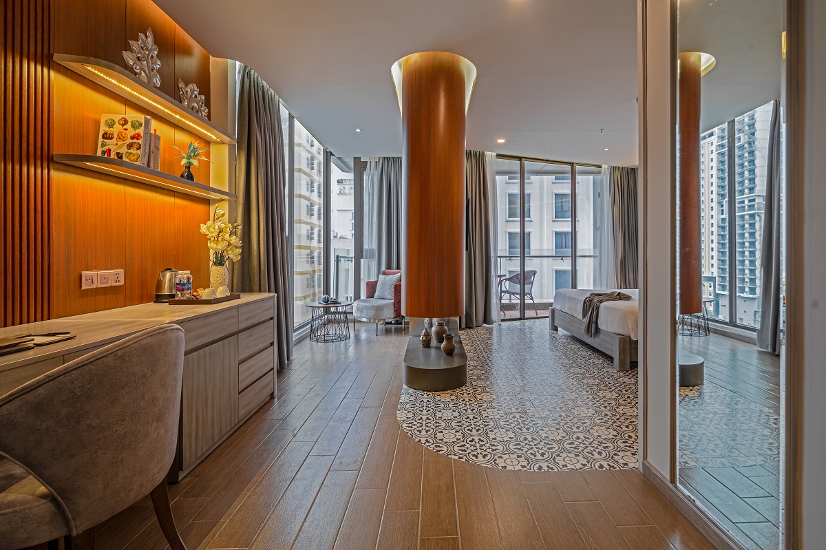 Junior Suite Ocean View with Balcony